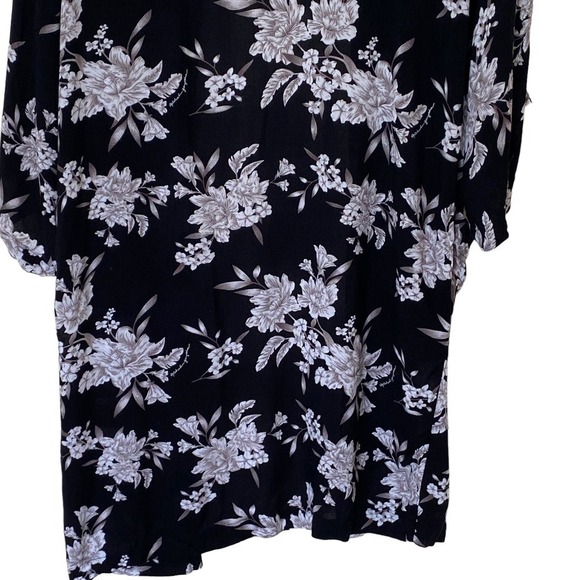 SPIRITUAL GANGSTER Maya Floral Kimono Robe, Size One Size - Picture 8 of 12
